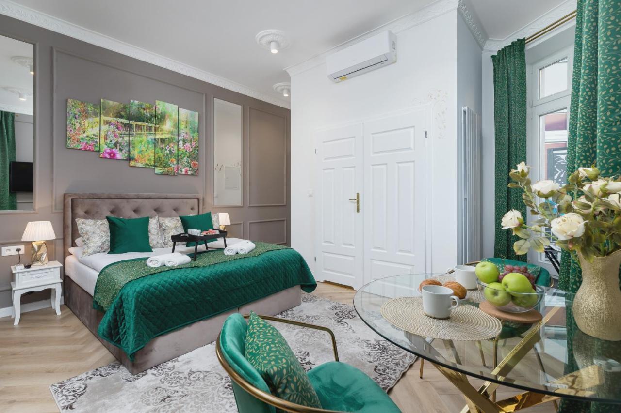 Kazimierz Studio With Jacuzzi By Renters Prestige Krakkó Kültér fotó